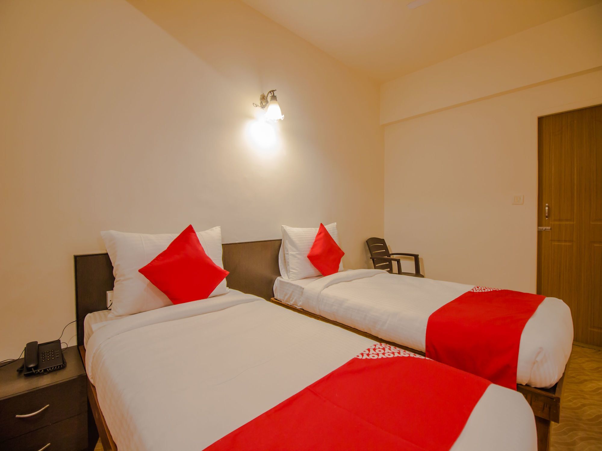 Oyo Flagship 13853 Shruti Resort 卡兰古特 外观 照片